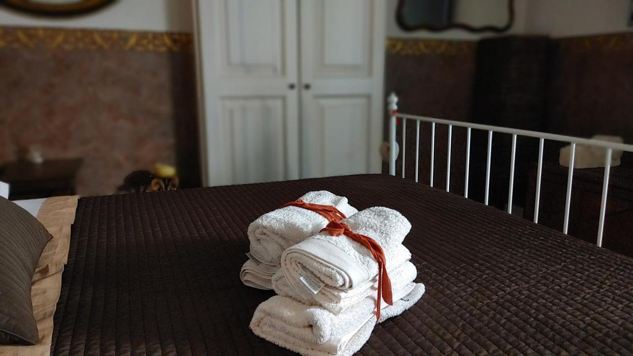 Appartamento A Centro Storico Di Catania Luaran gambar