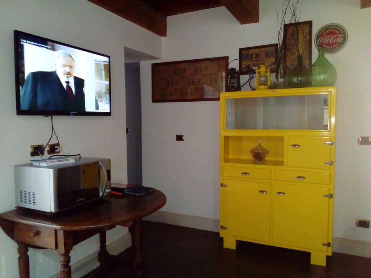 Appartamento A Centro Storico Di Catania Luaran gambar